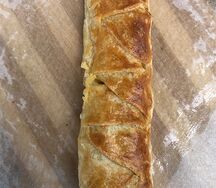 Хачапури с сосиской и сыром 