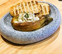 Запеченный баклажан по-гречески