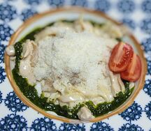 С цыпленком и песто