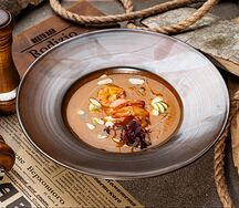 Крем-суп из тыквы, лемонграссом и тигровой креветки