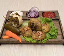 Картофель с салом на мангале