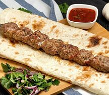 Люля-кебаб из баранины в лаваше