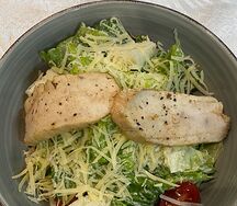 Цезарь с курицей