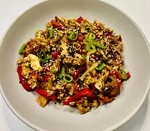 Wok с курицей и рисом